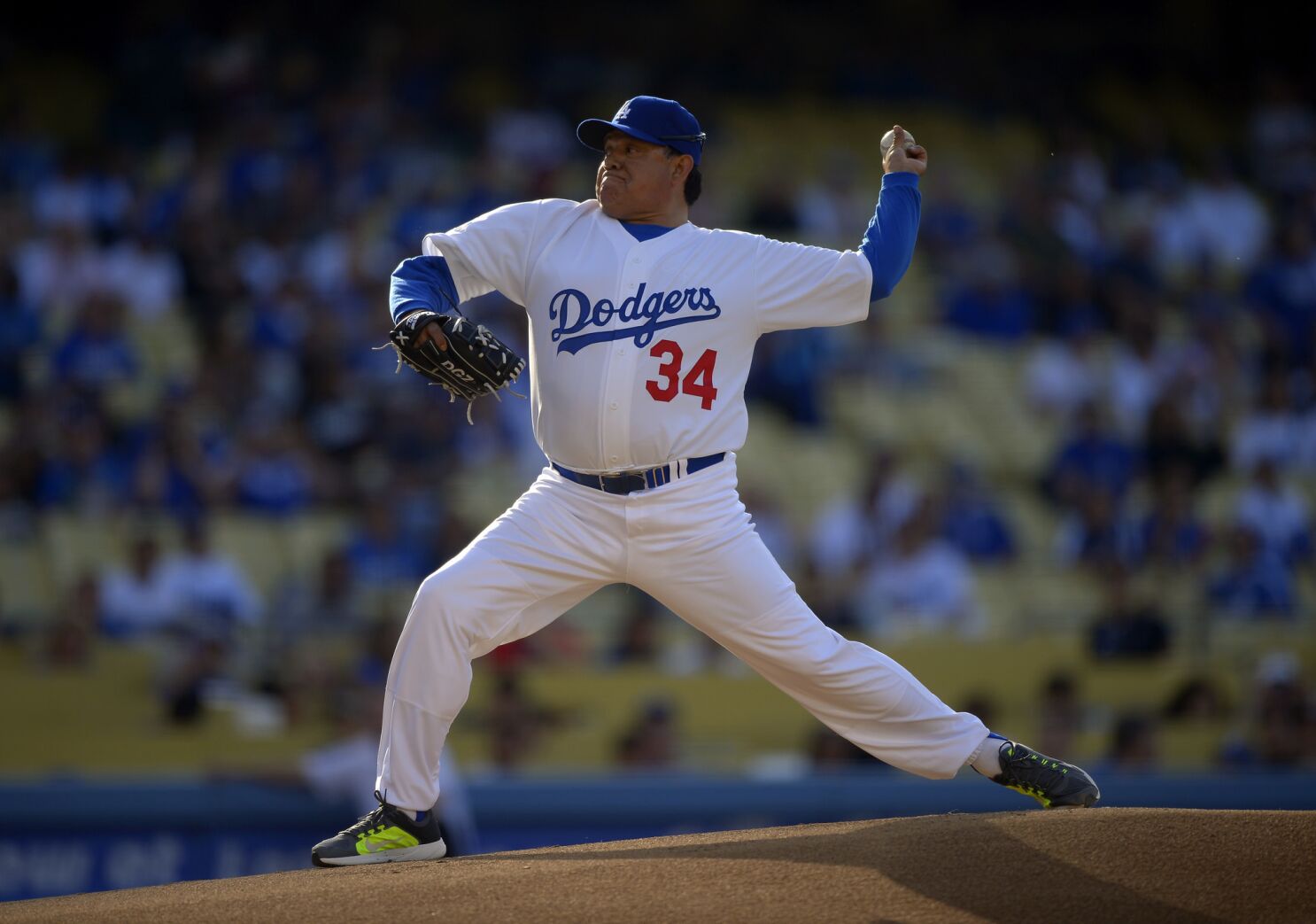 Dodgers Retirar N El N Mero En Honor A Fernando Valenzuela Cafe