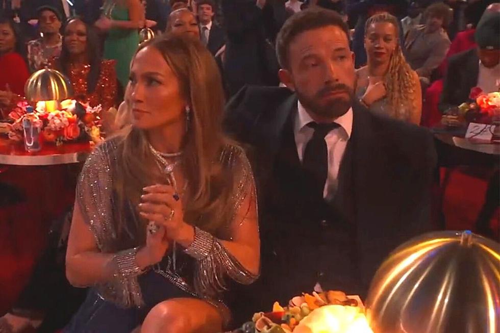 Los Mejores Memes De Ben Affleck Aburrido En Los Grammy Cafe